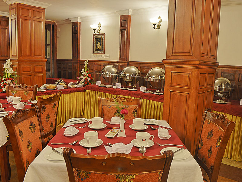 hotel-with-restaurant-in-ooty